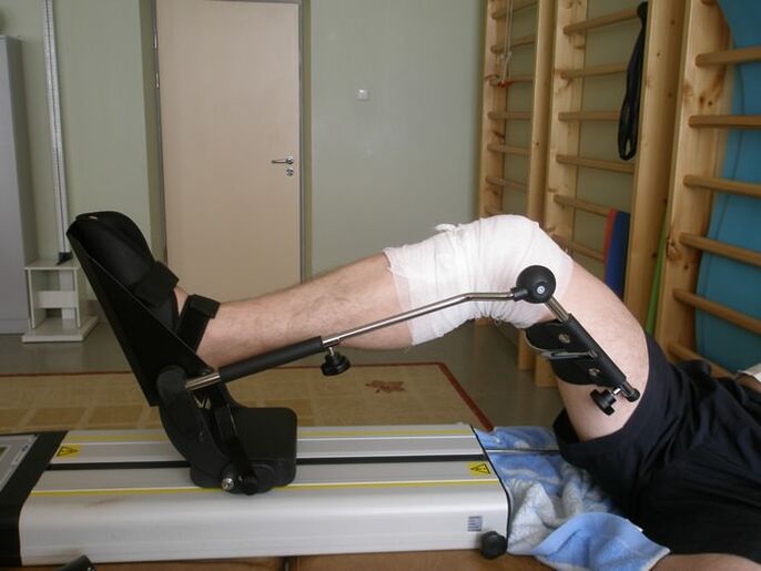 Rehabilitation after knee pain